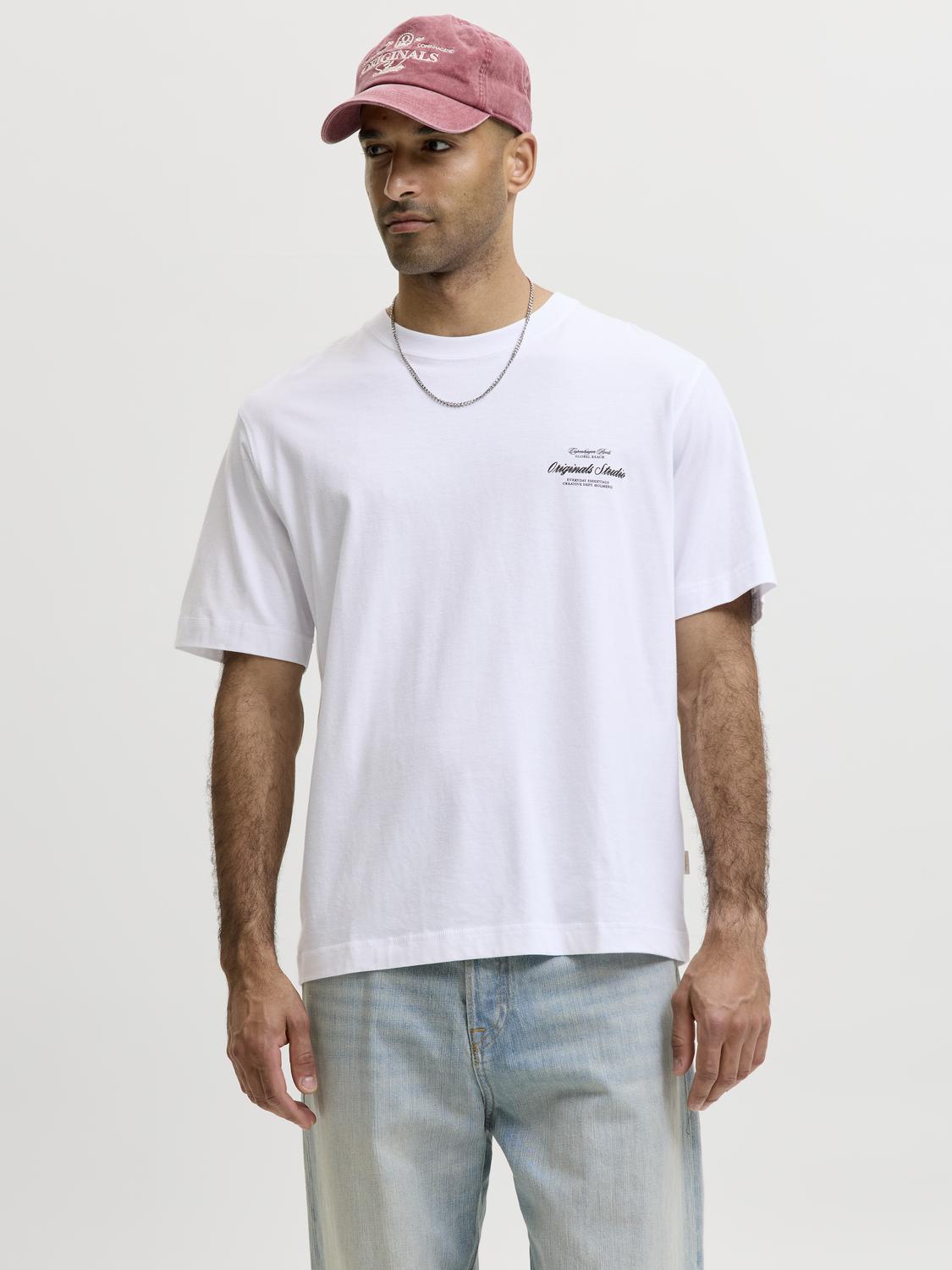 model_shot-front